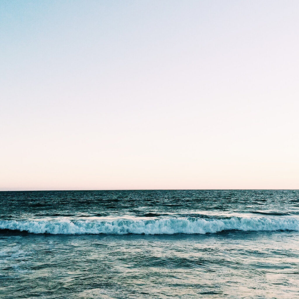 海の写真　海洋散骨のイメージ写真