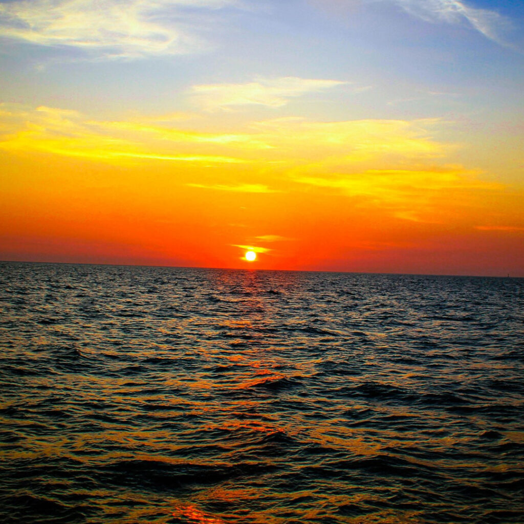 海の写真　海洋散骨のイメージ写真
