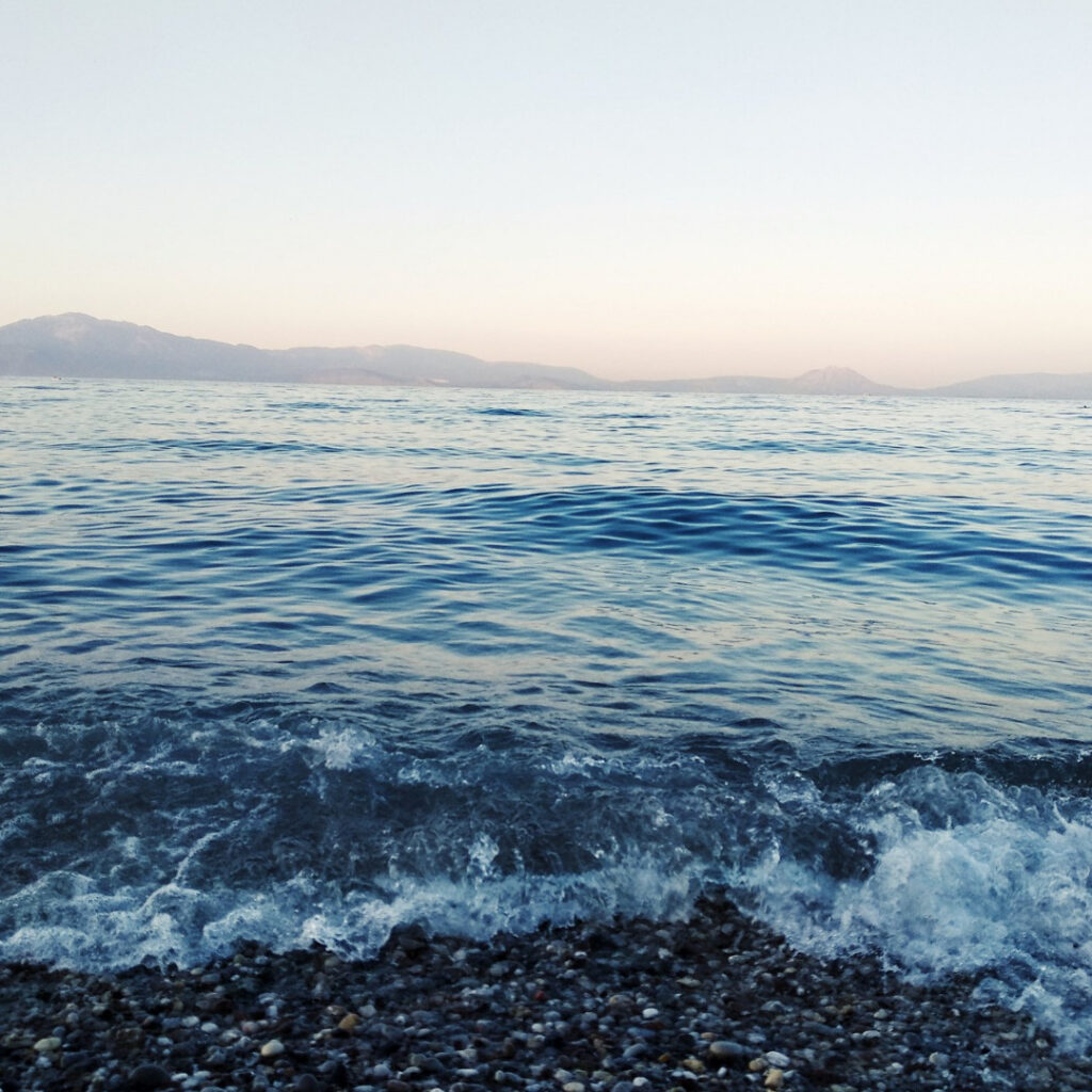 海の写真　海洋散骨のイメージ写真