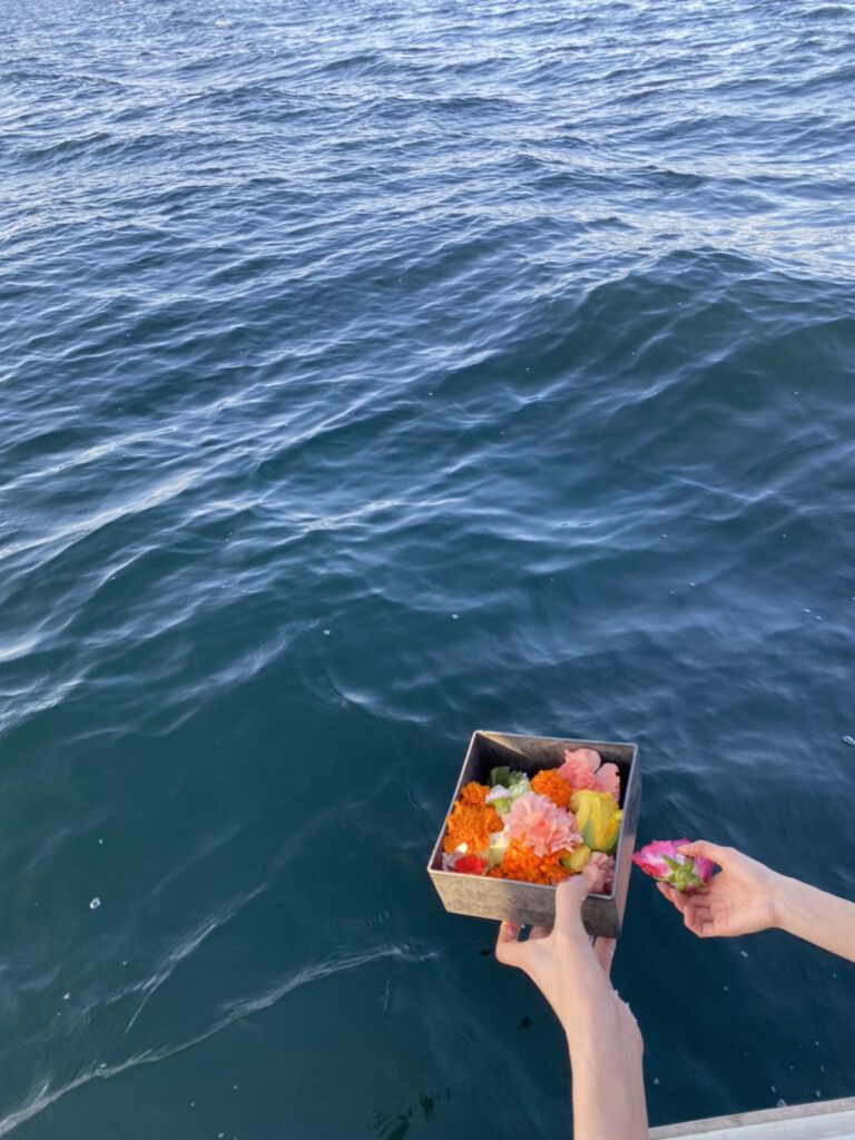 別府湾海洋散骨