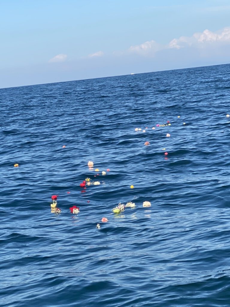 別府湾海洋散骨
